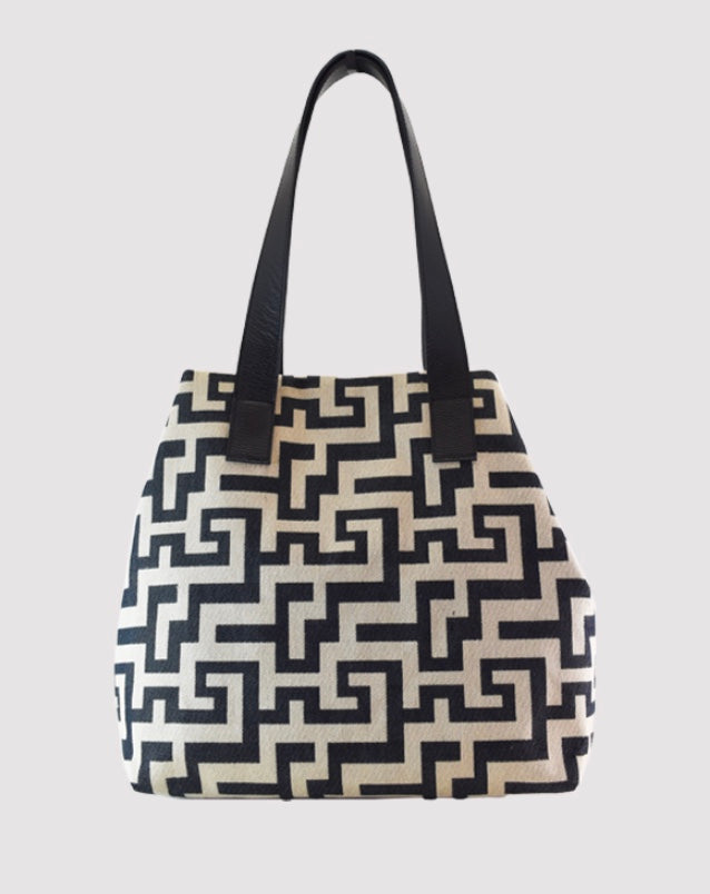 Ammos Shoulder Bag